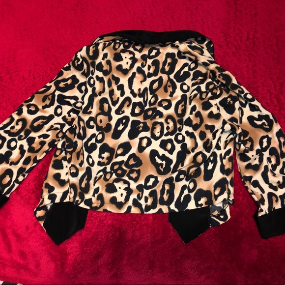 Blazer - Picture 2 of 2